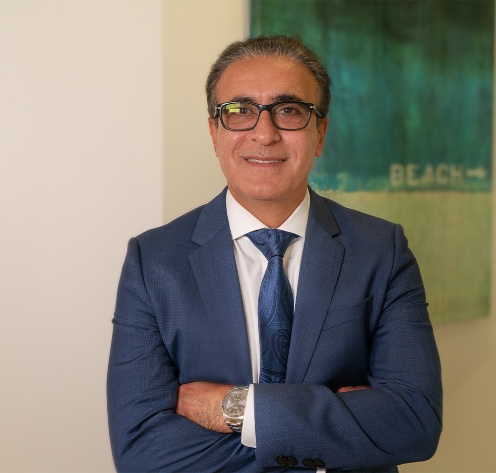 Dr. Kayvon Javid